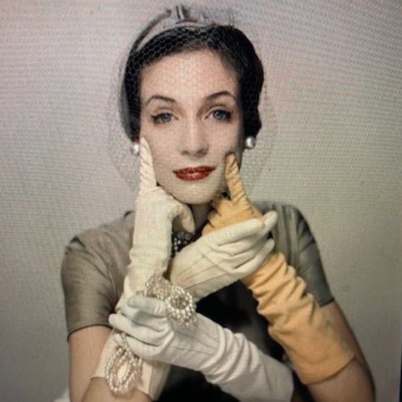 1950's Feather and Velvet Hat - Picture 8 of 8